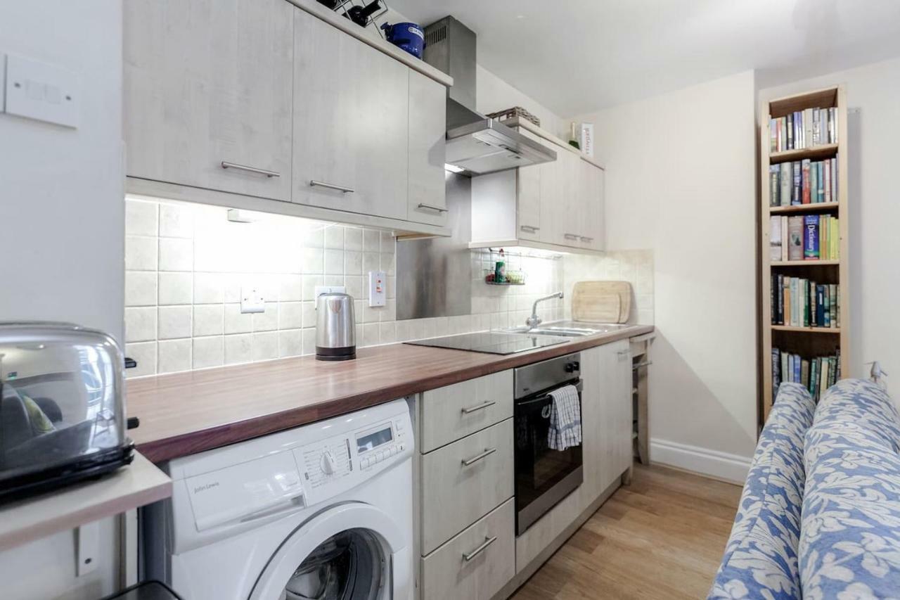 3 Bedroom Garden Flat - Central Location ลอนดอน ภายนอก รูปภาพ